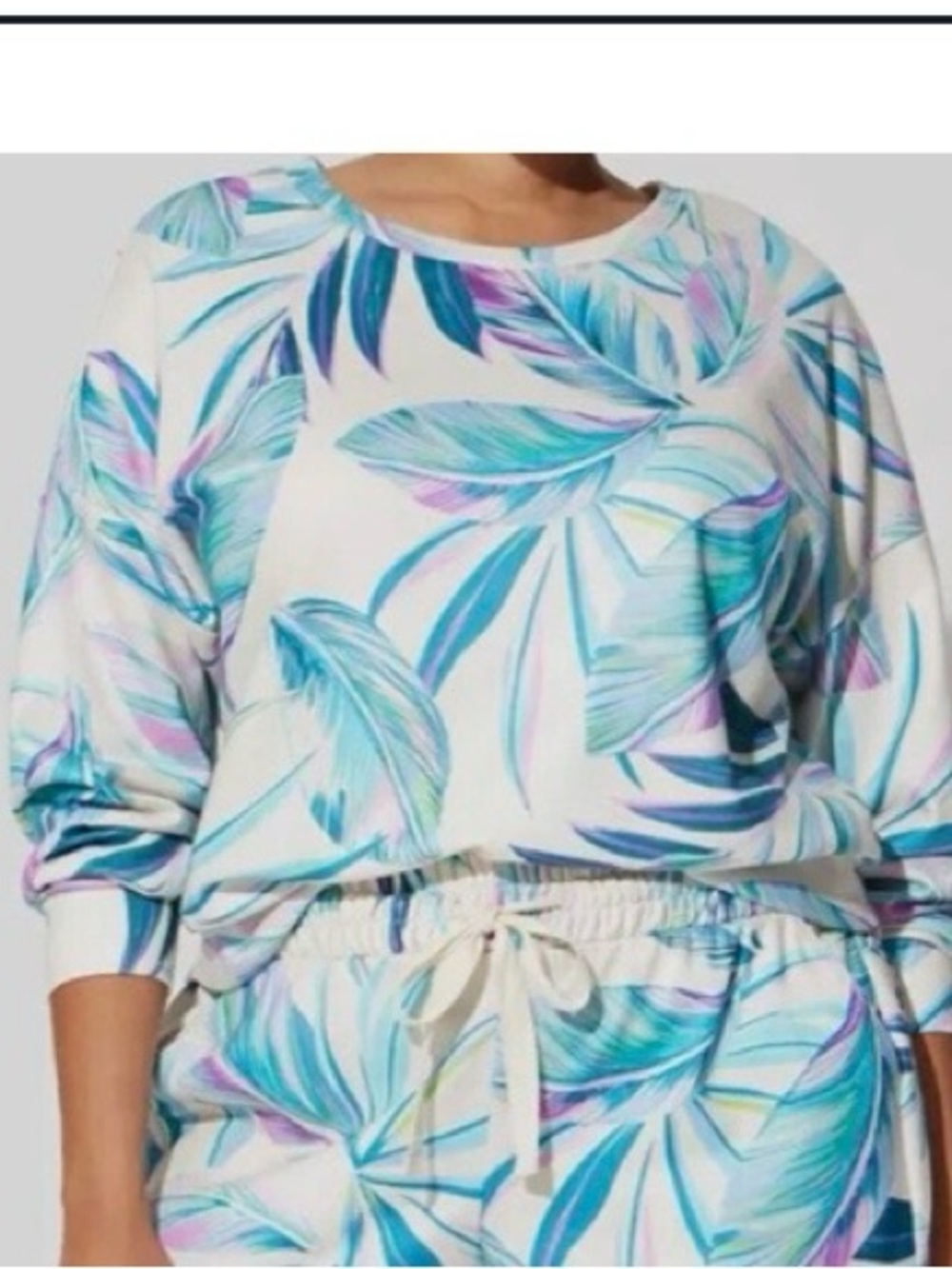Torrid Long Sleeve Beach Leaves Sweatshirt size 0 (12)